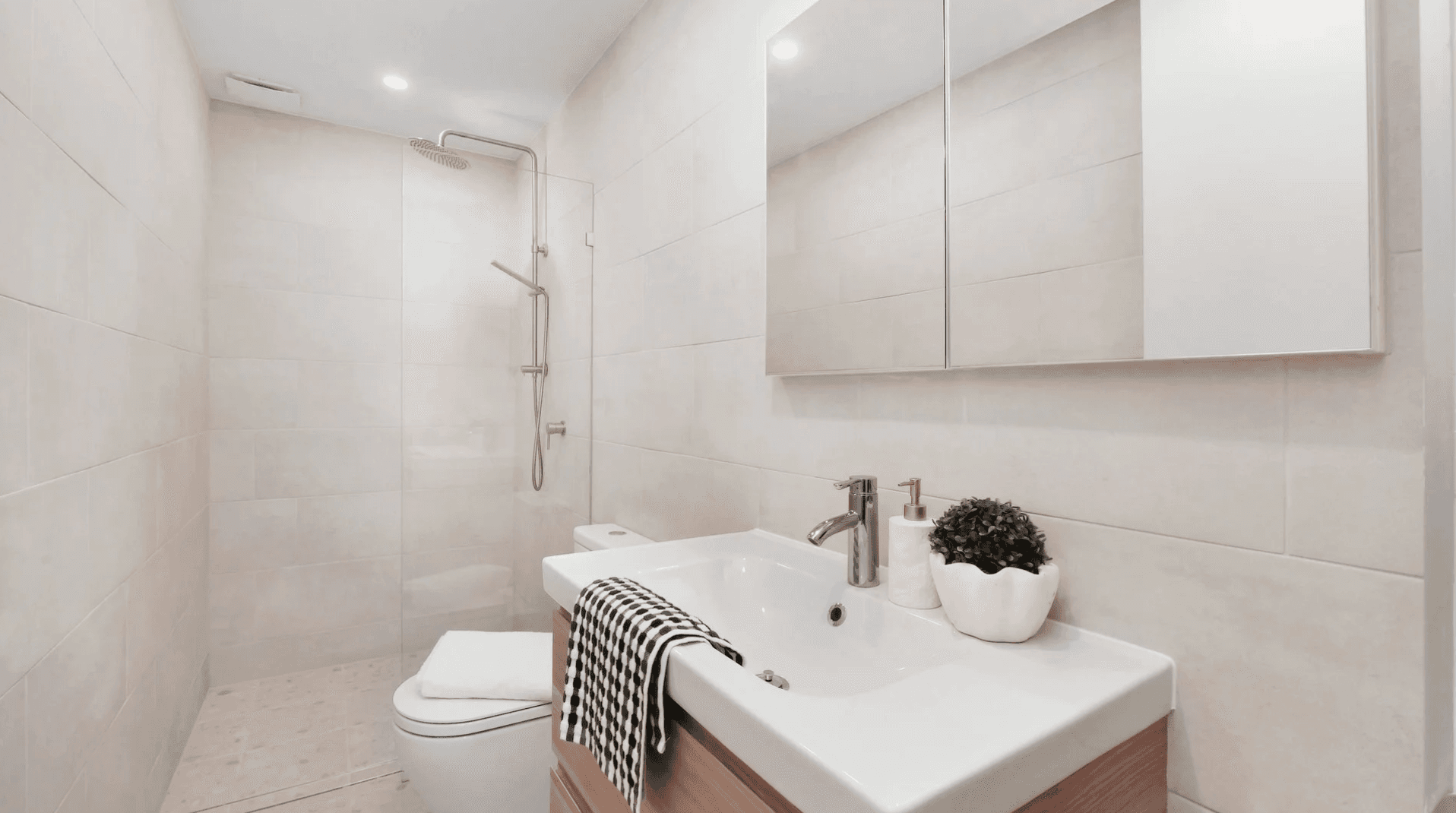 106 Wilson Street - Image 3