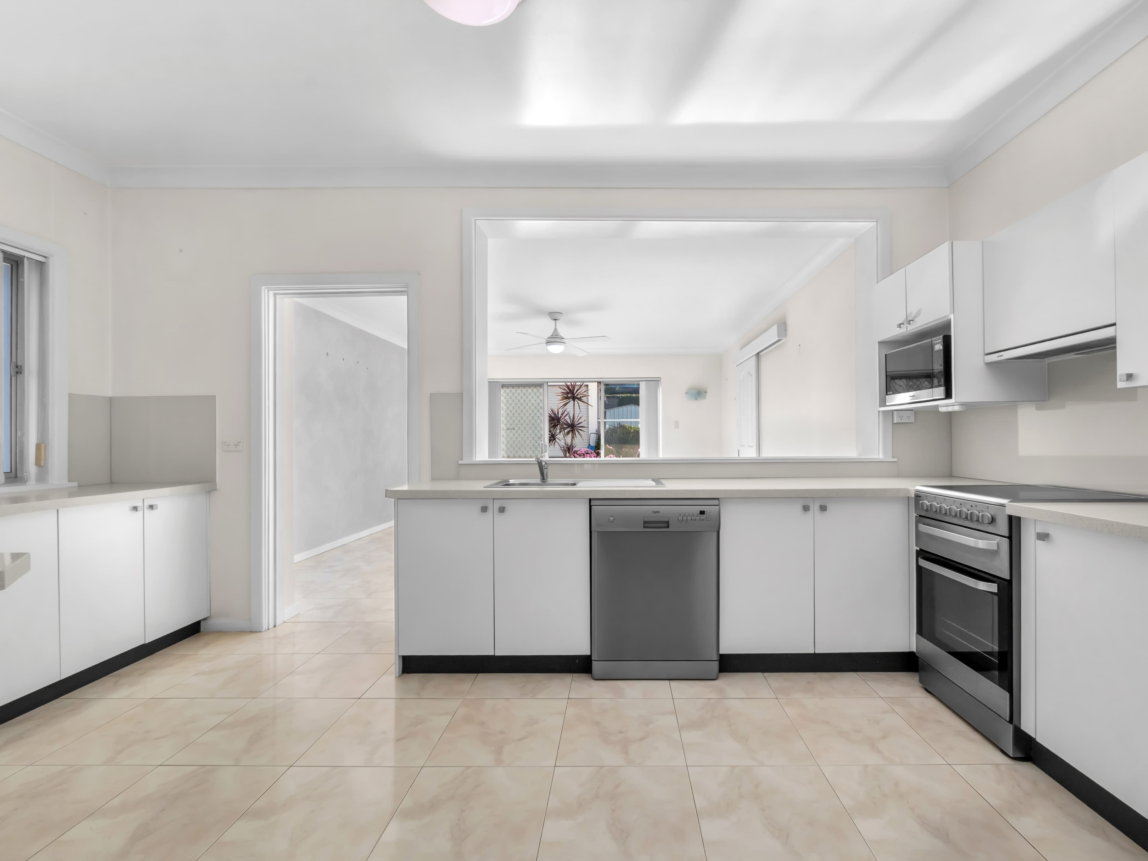 40 Windsor St - Image 2
