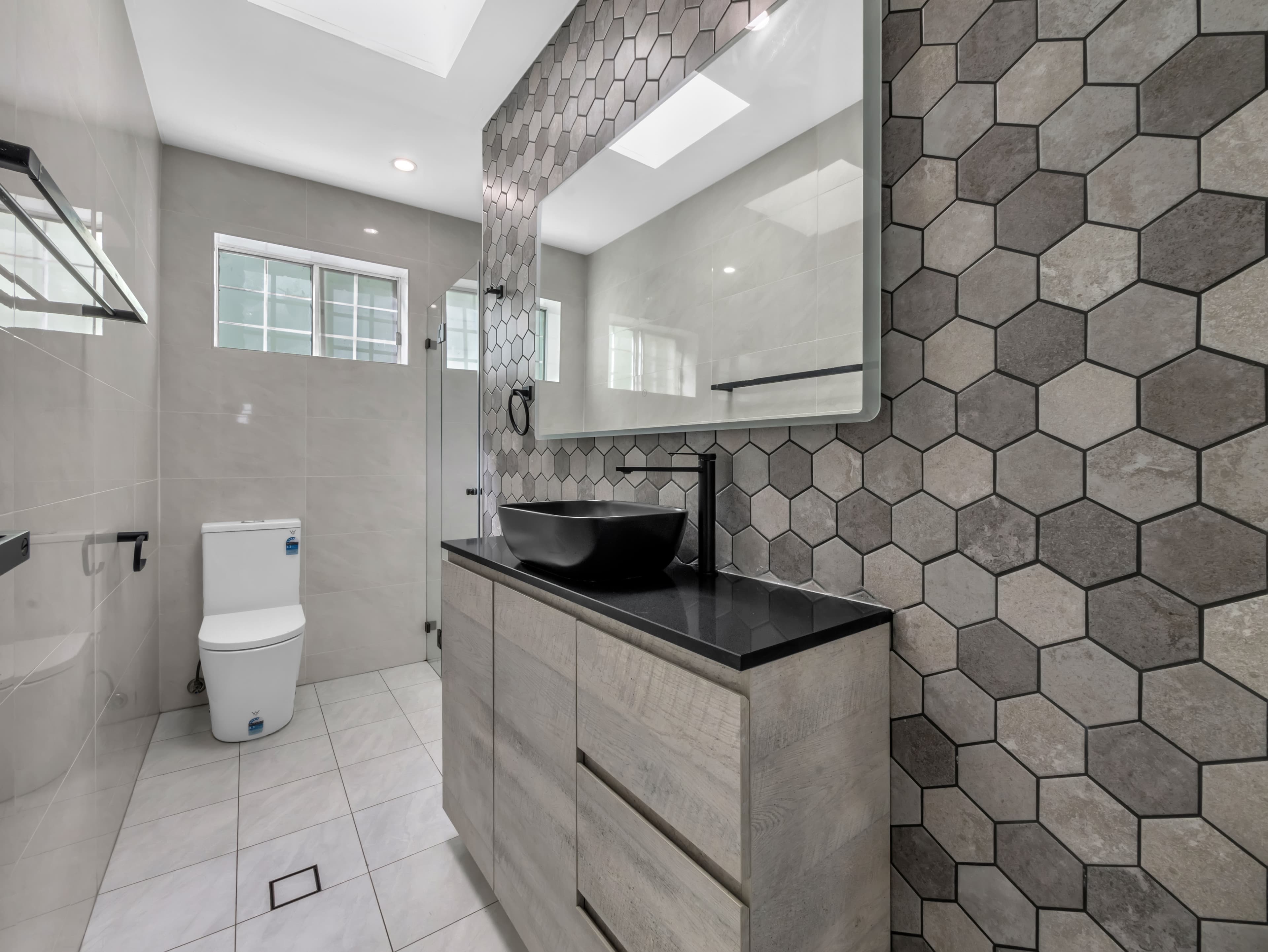 32 Hardie St - Image 10