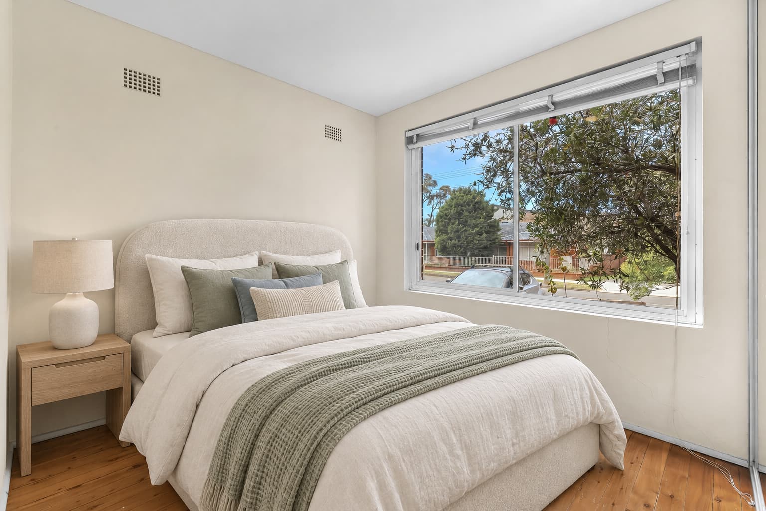 1/3 Brittain Crescent - Image 5